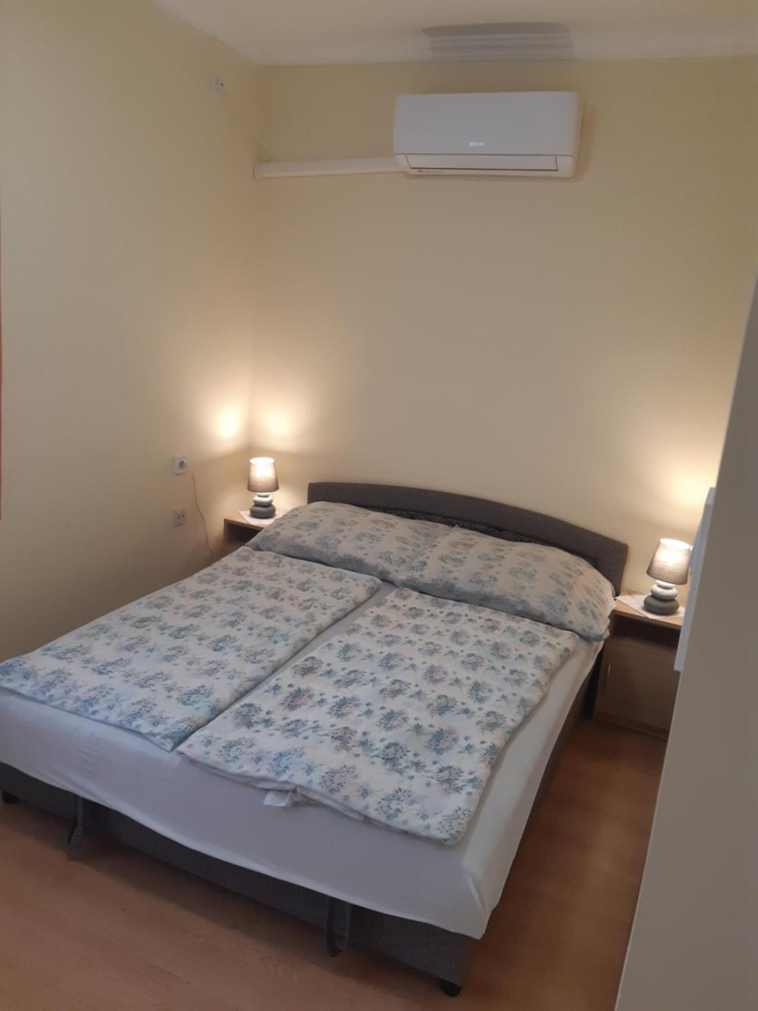 Ferienwohnung Sasfeszek Hajdúszoboszló Exterior foto